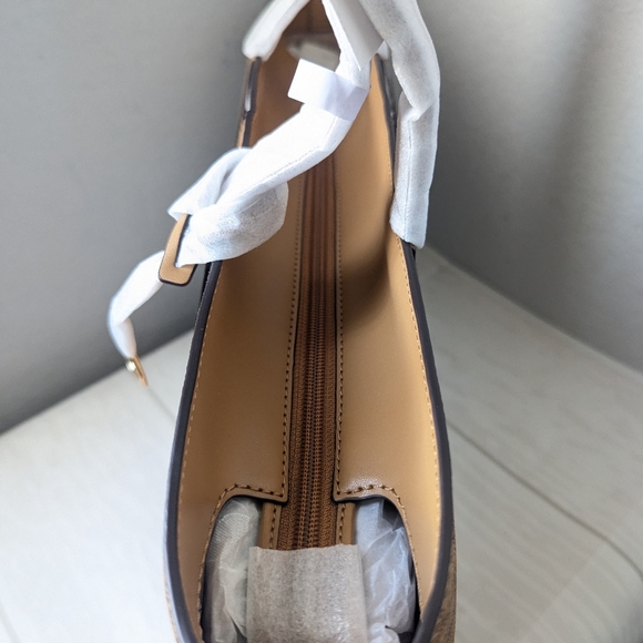 NWT MICHAEL KORS JET SET TRAVEL MEDIUM TOP ZIP SHOULDER TOTE BAG MK - Picture 3 of 3